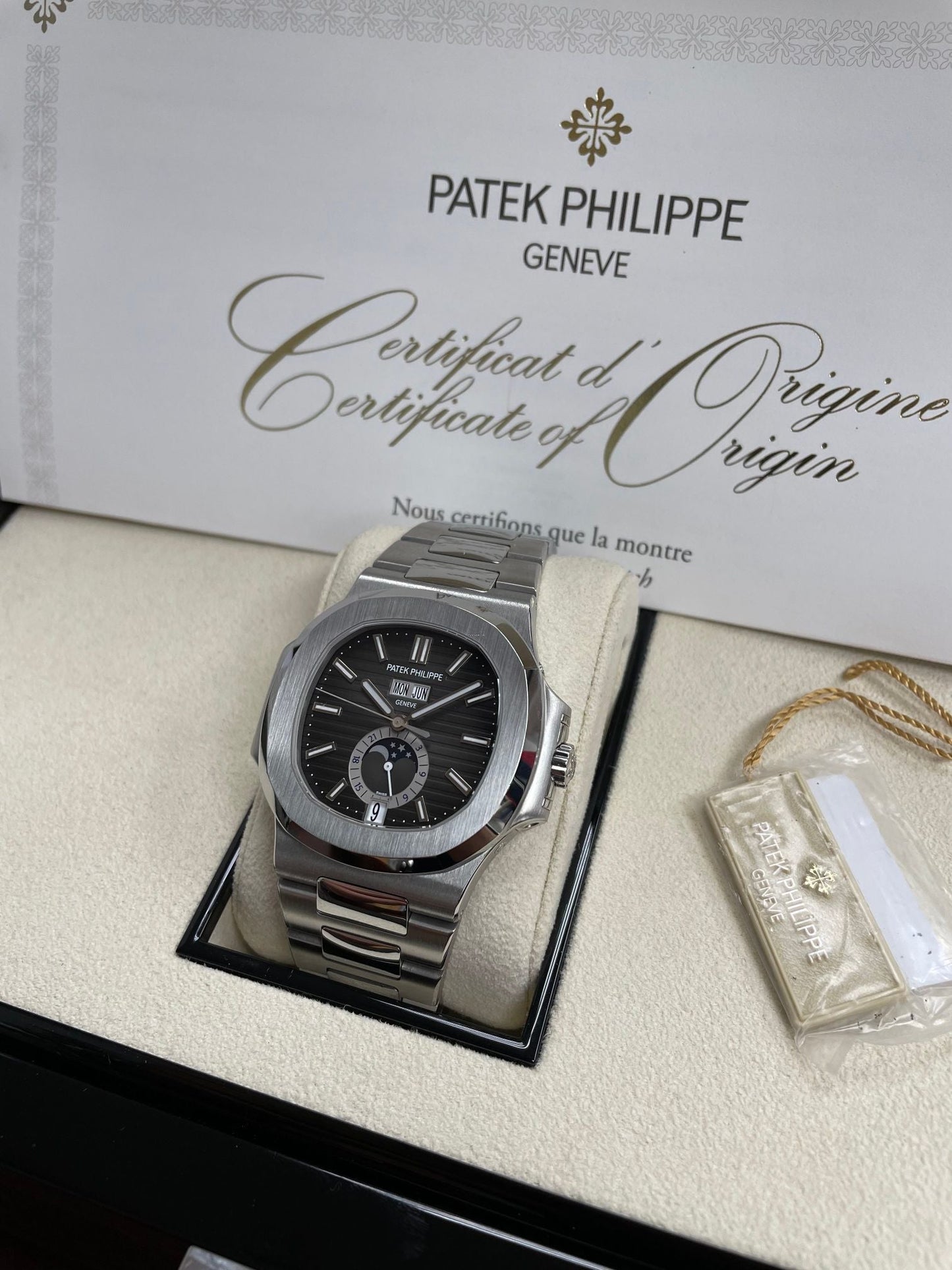 PP Nautilus Annual Calendar Moon Phase Steel